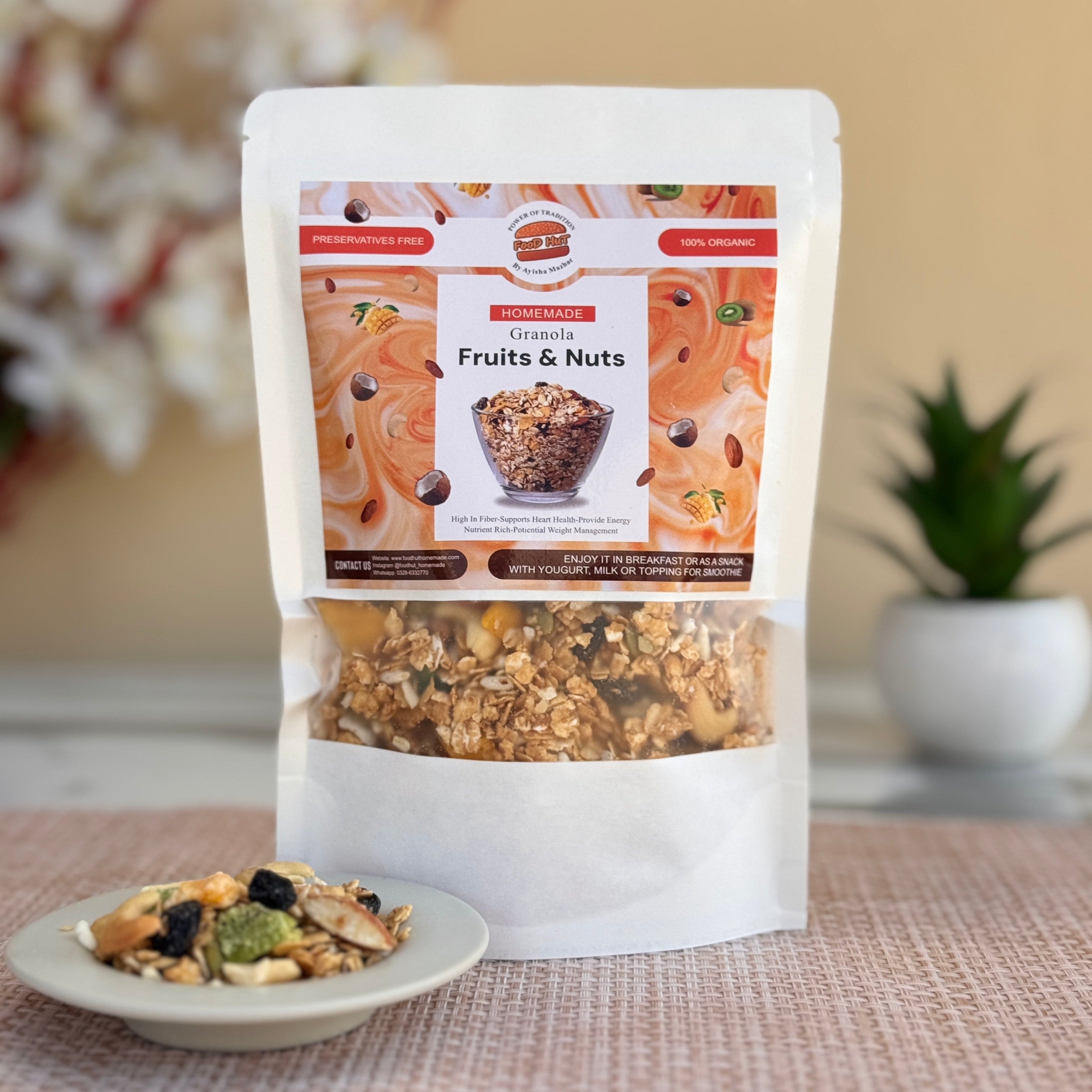 FRUITS & NUTS GRANOLA