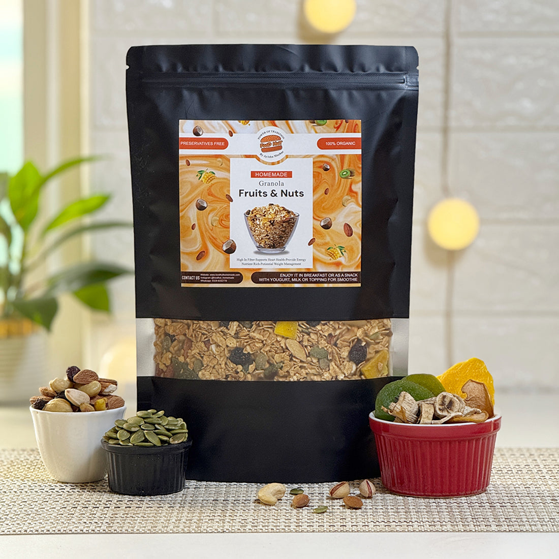 FRUITS & NUTS GRANOLA